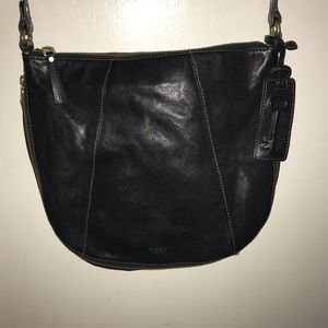 FOSSIL BUCKET STYLE BLACK LEATHER CROSSBODY BAG